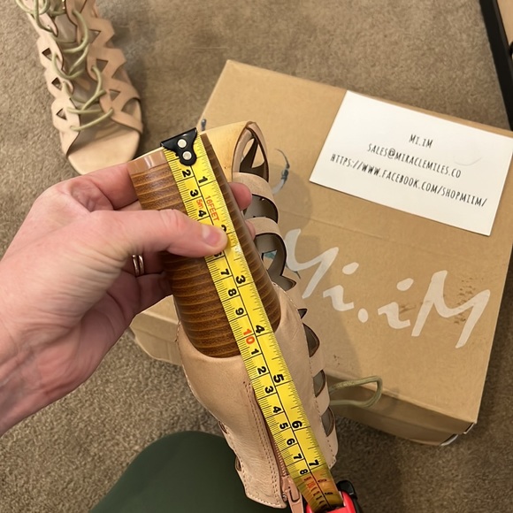 NIB Lace-up leather open toe gladiator booties with stacked block heel - Picture 9 of 9